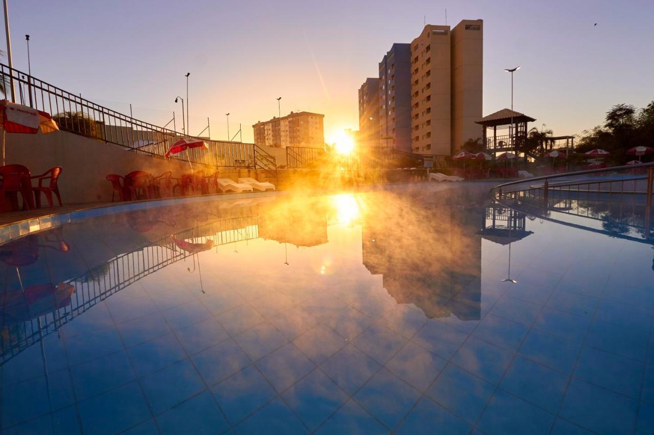 Apartamento Golden Dolphin Express Via Giro Imobtech Caldas Novas Exterior foto